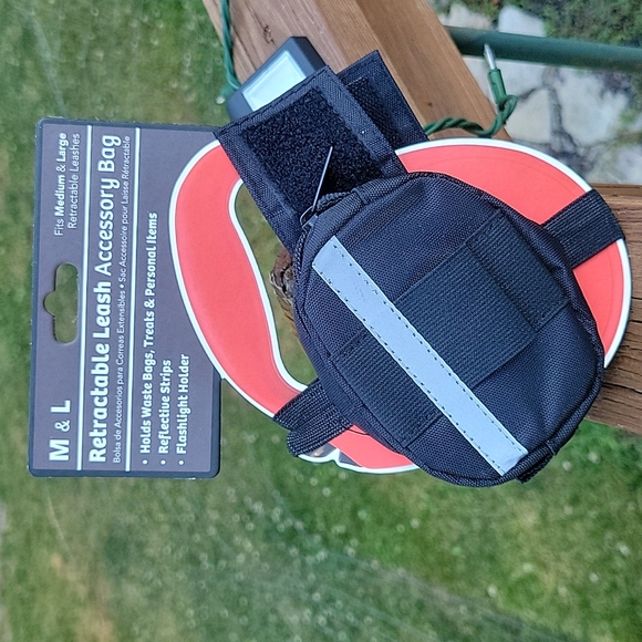None Other - Retractable Leash Accessory Bag. Fits medium to Large Retractable Leashes